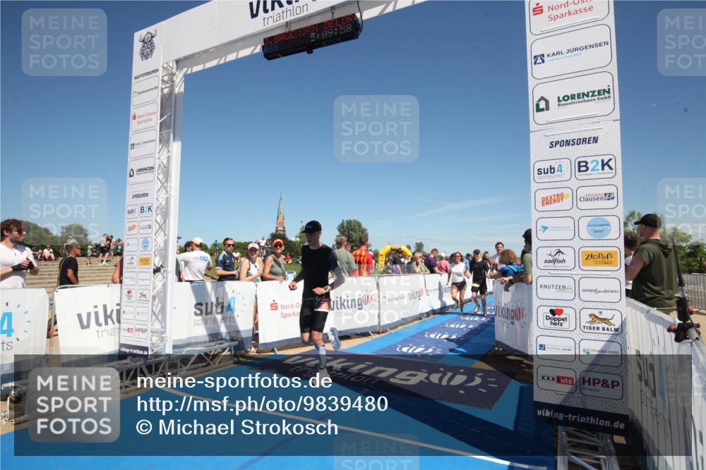 21.06.2026 - Viking Triathlon Michael Strokosch http://msf.ph/oto/9839480 21.06.2026 15:17:35 Ziel 66 meine-sportfotos.de