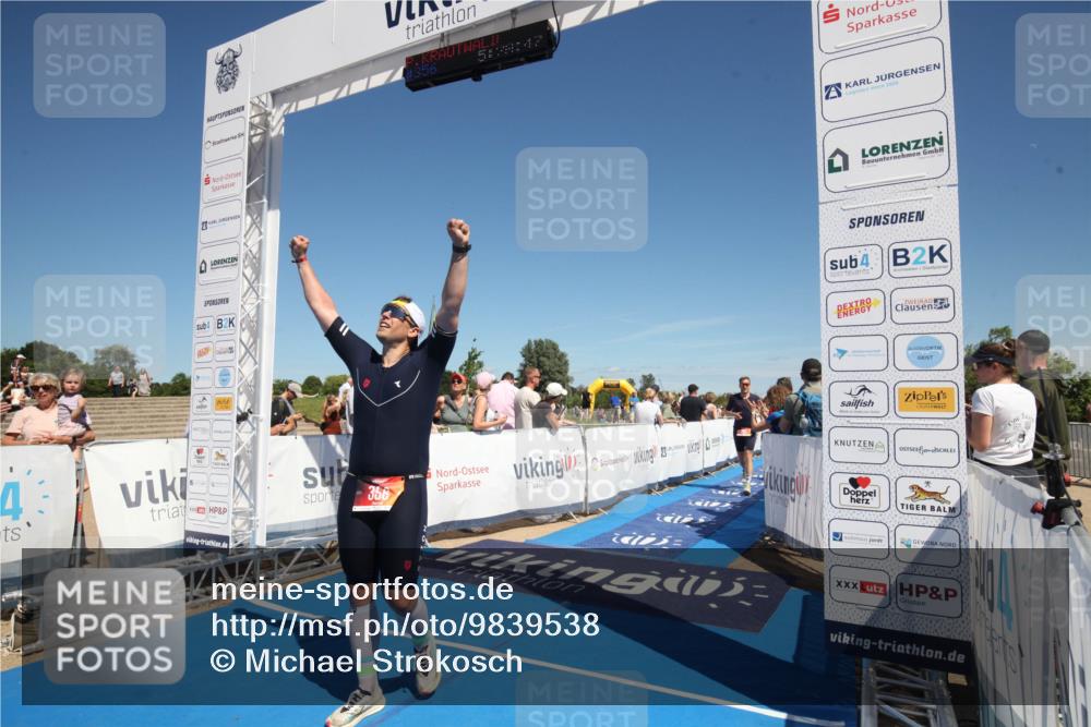 21.06.2026 - Viking Triathlon Michael Strokosch http://msf.ph/oto/9839538 21.06.2026 15:23:54 Ziel 356 meine-sportfotos.de