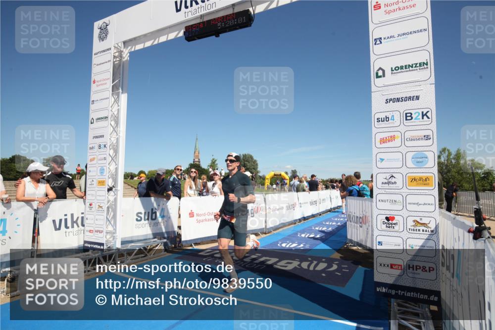 21.06.2026 - Viking Triathlon Michael Strokosch http://msf.ph/oto/9839550 21.06.2026 15:26:39 Ziel 193 meine-sportfotos.de