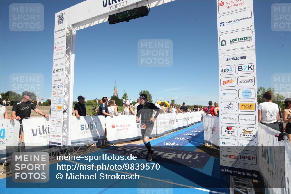 21.06.2026 - Viking Triathlon Michael Strokosch http://msf.ph/oto/9839570 21.06.2026 15:30:15 Ziel 241 meine-sportfotos.de
