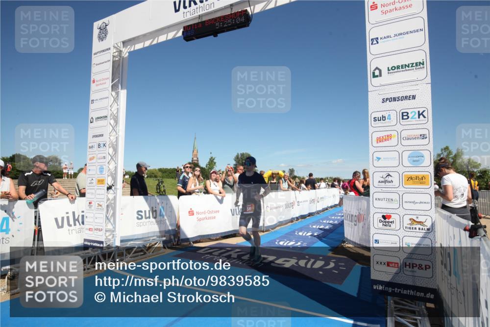21.06.2026 - Viking Triathlon Michael Strokosch http://msf.ph/oto/9839585 21.06.2026 15:33:32 Ziel 48 meine-sportfotos.de