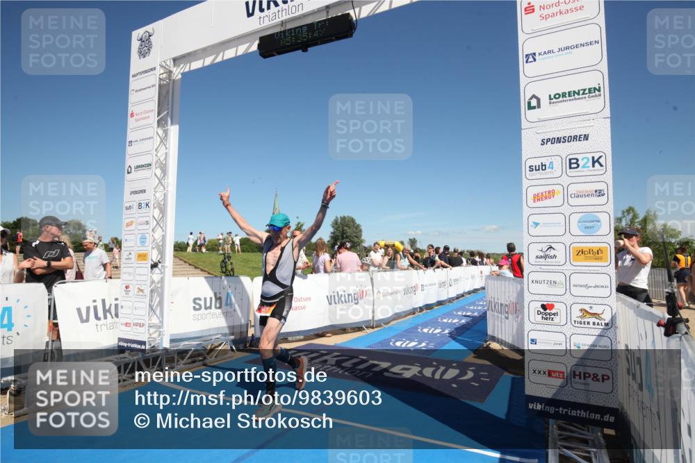 21.06.2026 - Viking Triathlon Michael Strokosch http://msf.ph/oto/9839603 21.06.2026 15:35:57 Ziel 321 meine-sportfotos.de