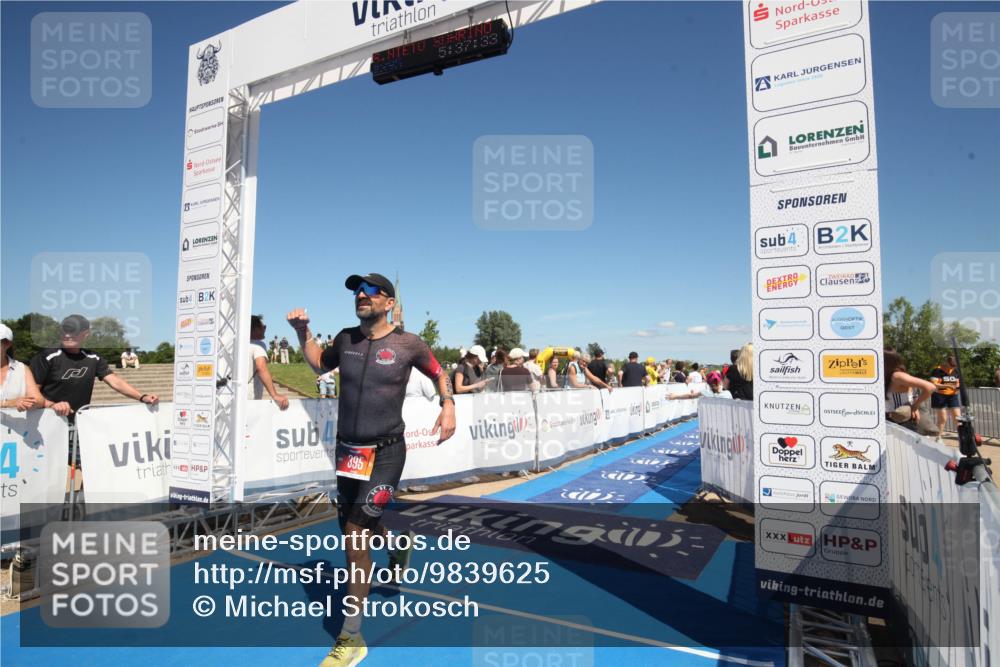 21.06.2026 - Viking Triathlon Michael Strokosch http://msf.ph/oto/9839625 21.06.2026 15:40:29 Ziel 395, 533 meine-sportfotos.de
