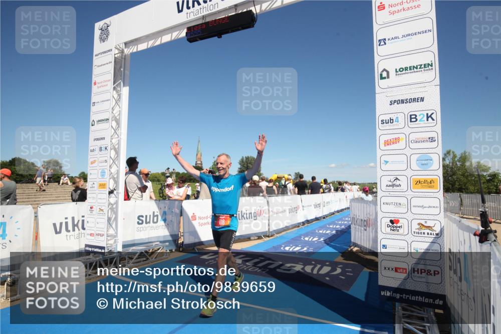 21.06.2026 - Viking Triathlon Michael Strokosch http://msf.ph/oto/9839659 21.06.2026 15:46:26 Ziel 60, 116 meine-sportfotos.de