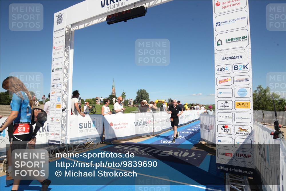 21.06.2026 - Viking Triathlon Michael Strokosch http://msf.ph/oto/9839690 21.06.2026 15:48:07 Ziel  meine-sportfotos.de