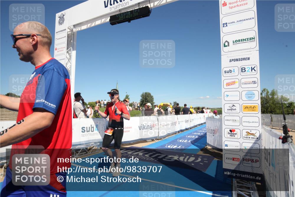 21.06.2026 - Viking Triathlon Michael Strokosch http://msf.ph/oto/9839707 21.06.2026 15:48:44 Ziel 106, 350, 616 meine-sportfotos.de
