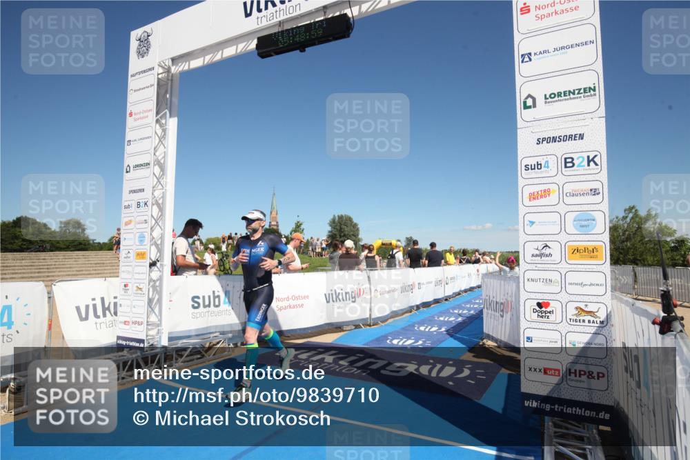 21.06.2026 - Viking Triathlon Michael Strokosch http://msf.ph/oto/9839710 21.06.2026 15:49:15 Ziel 405 meine-sportfotos.de