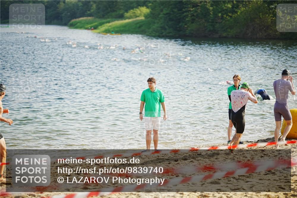 21.06.2026 - 29. Vierlanden-Triathlon LAZAROV Photography http://msf.ph/oto/9839740 21.06.2026 08:10:38 Schwimmen  meine-sportfotos.de