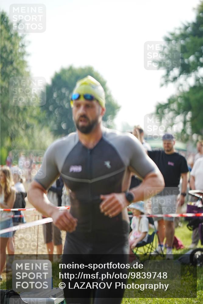 21.06.2026 - 29. Vierlanden-Triathlon LAZAROV Photography http://msf.ph/oto/9839748 21.06.2026 08:33:38 Schwimmen 9 meine-sportfotos.de