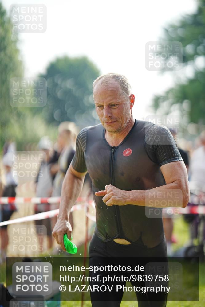 21.06.2026 - 29. Vierlanden-Triathlon LAZAROV Photography http://msf.ph/oto/9839758 21.06.2026 08:35:14 Schwimmen 216 meine-sportfotos.de