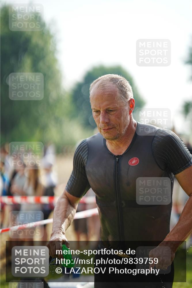21.06.2026 - 29. Vierlanden-Triathlon LAZAROV Photography http://msf.ph/oto/9839759 21.06.2026 08:35:14 Schwimmen 216 meine-sportfotos.de
