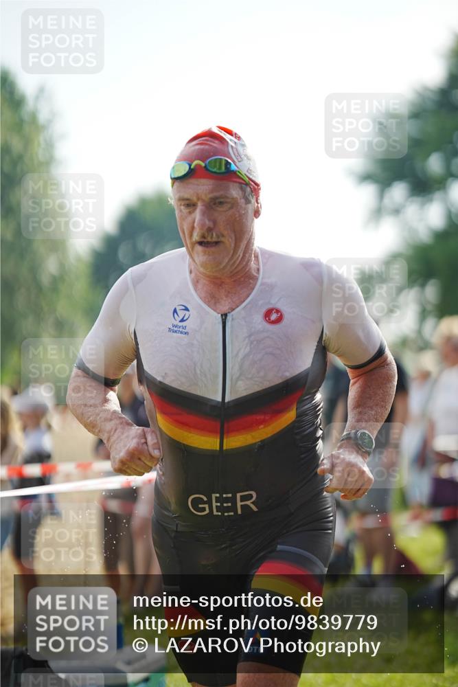 21.06.2026 - 29. Vierlanden-Triathlon LAZAROV Photography http://msf.ph/oto/9839779 21.06.2026 08:36:51 Schwimmen 207, 211 meine-sportfotos.de