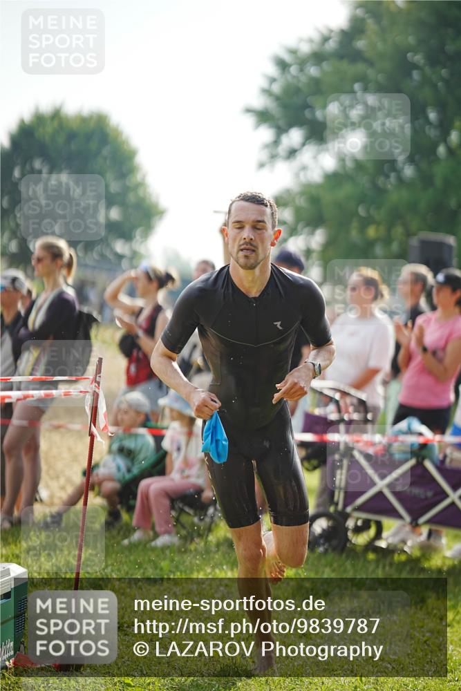 21.06.2026 - 29. Vierlanden-Triathlon LAZAROV Photography http://msf.ph/oto/9839787 21.06.2026 08:37:13 Schwimmen 24, 30, 63 meine-sportfotos.de