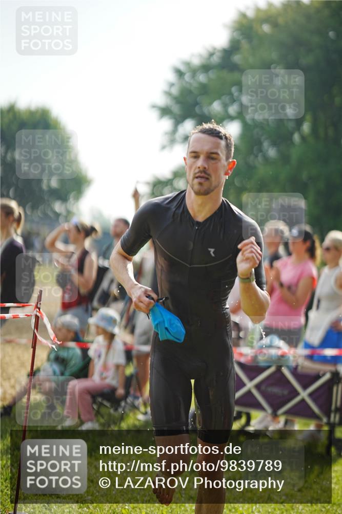 21.06.2026 - 29. Vierlanden-Triathlon LAZAROV Photography http://msf.ph/oto/9839789 21.06.2026 08:37:13 Schwimmen 24, 30, 63 meine-sportfotos.de