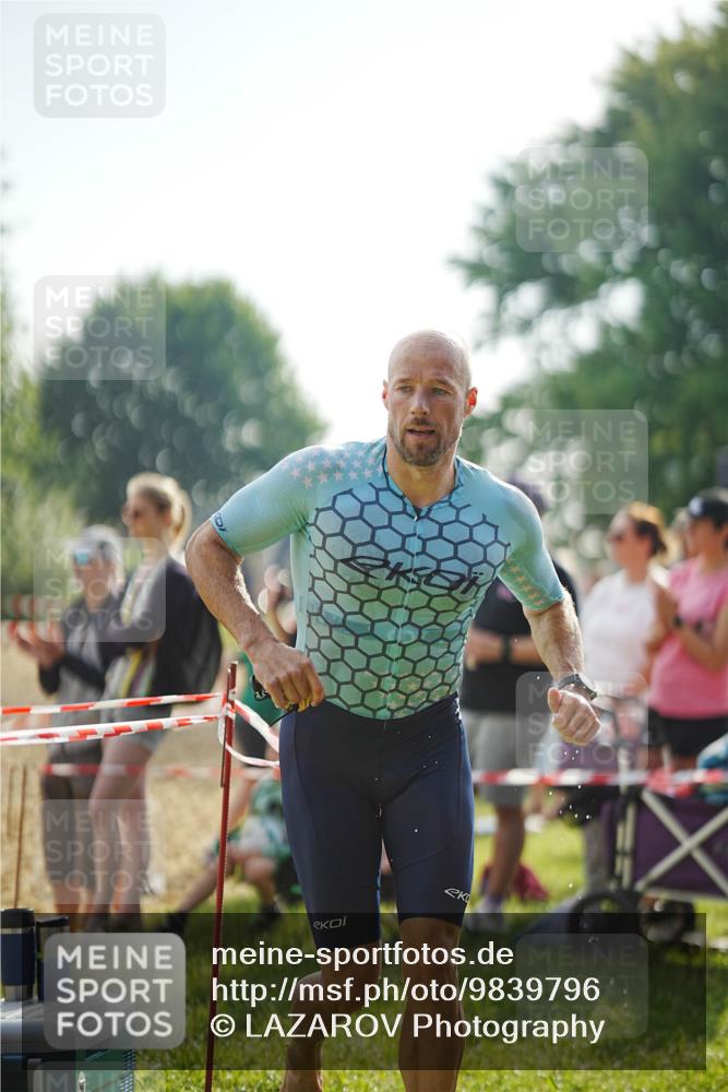 21.06.2026 - 29. Vierlanden-Triathlon LAZAROV Photography http://msf.ph/oto/9839796 21.06.2026 08:37:29 Schwimmen 46, 107 meine-sportfotos.de