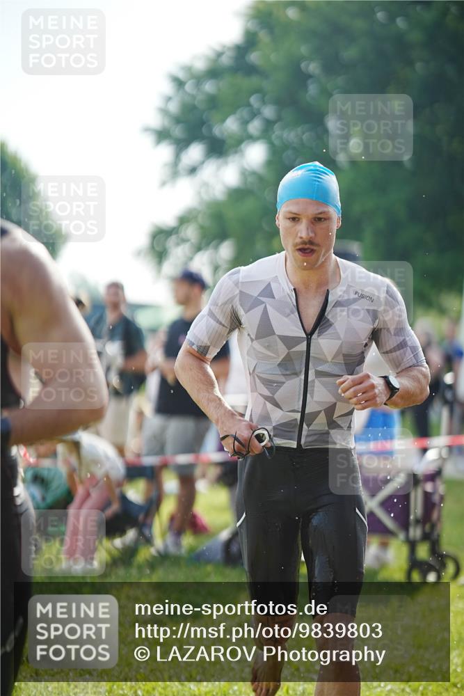 21.06.2026 - 29. Vierlanden-Triathlon LAZAROV Photography http://msf.ph/oto/9839803 21.06.2026 08:37:34 Schwimmen 31, 46, 107, 127 meine-sportfotos.de