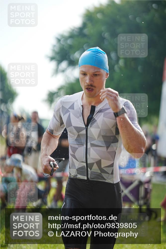 21.06.2026 - 29. Vierlanden-Triathlon LAZAROV Photography http://msf.ph/oto/9839805 21.06.2026 08:37:34 Schwimmen 31, 46, 107, 127 meine-sportfotos.de