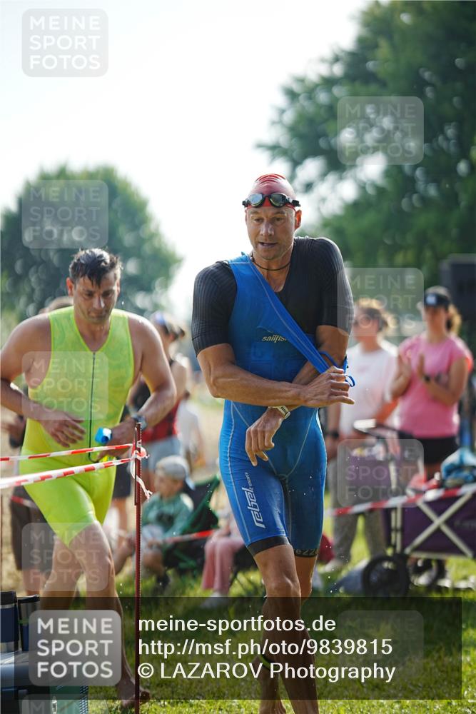 21.06.2026 - 29. Vierlanden-Triathlon LAZAROV Photography http://msf.ph/oto/9839815 21.06.2026 08:39:25 Schwimmen 32, 166, 212 meine-sportfotos.de