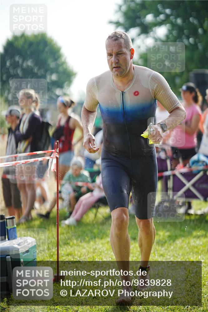 21.06.2026 - 29. Vierlanden-Triathlon LAZAROV Photography http://msf.ph/oto/9839828 21.06.2026 08:39:36 Schwimmen 3, 32, 155 meine-sportfotos.de