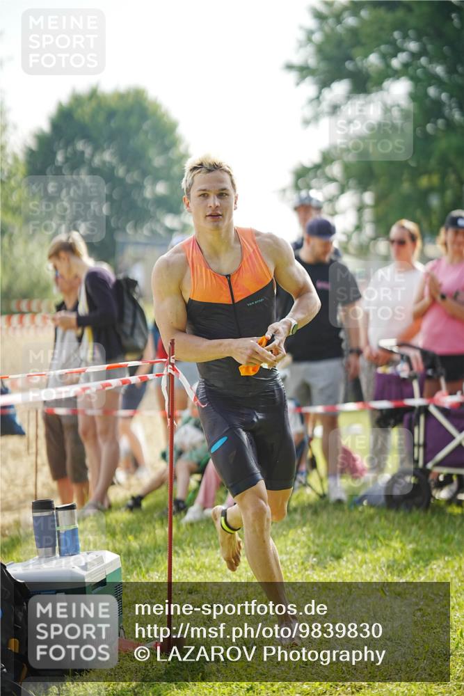 21.06.2026 - 29. Vierlanden-Triathlon LAZAROV Photography http://msf.ph/oto/9839830 21.06.2026 08:39:41 Schwimmen 3, 106 meine-sportfotos.de