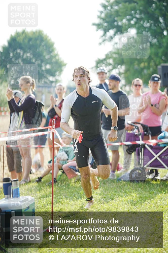 21.06.2026 - 29. Vierlanden-Triathlon LAZAROV Photography http://msf.ph/oto/9839843 21.06.2026 08:39:55 Schwimmen 72, 103 meine-sportfotos.de