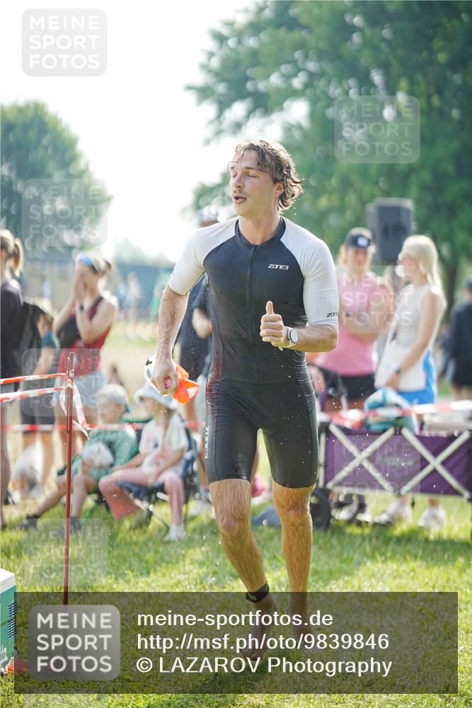 21.06.2026 - 29. Vierlanden-Triathlon LAZAROV Photography http://msf.ph/oto/9839846 21.06.2026 08:39:55 Schwimmen 72, 103 meine-sportfotos.de