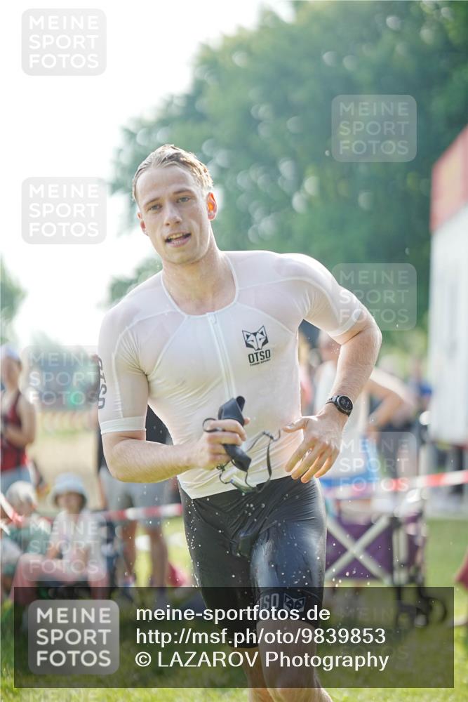 21.06.2026 - 29. Vierlanden-Triathlon LAZAROV Photography http://msf.ph/oto/9839853 21.06.2026 08:40:05 Schwimmen 7, 103 meine-sportfotos.de