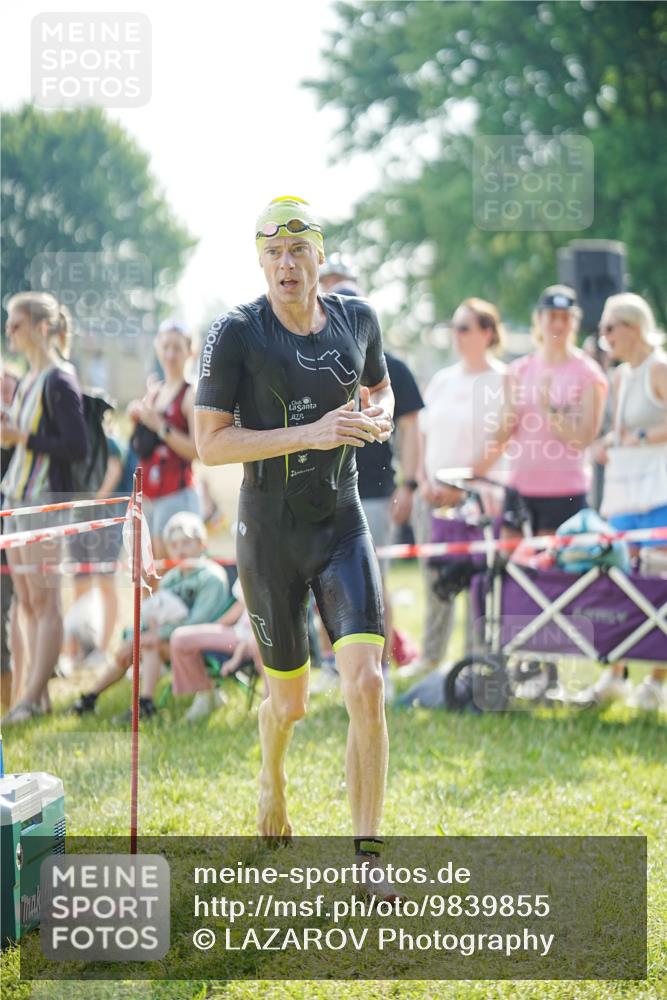 21.06.2026 - 29. Vierlanden-Triathlon LAZAROV Photography http://msf.ph/oto/9839855 21.06.2026 08:40:09 Schwimmen 7, 21 meine-sportfotos.de