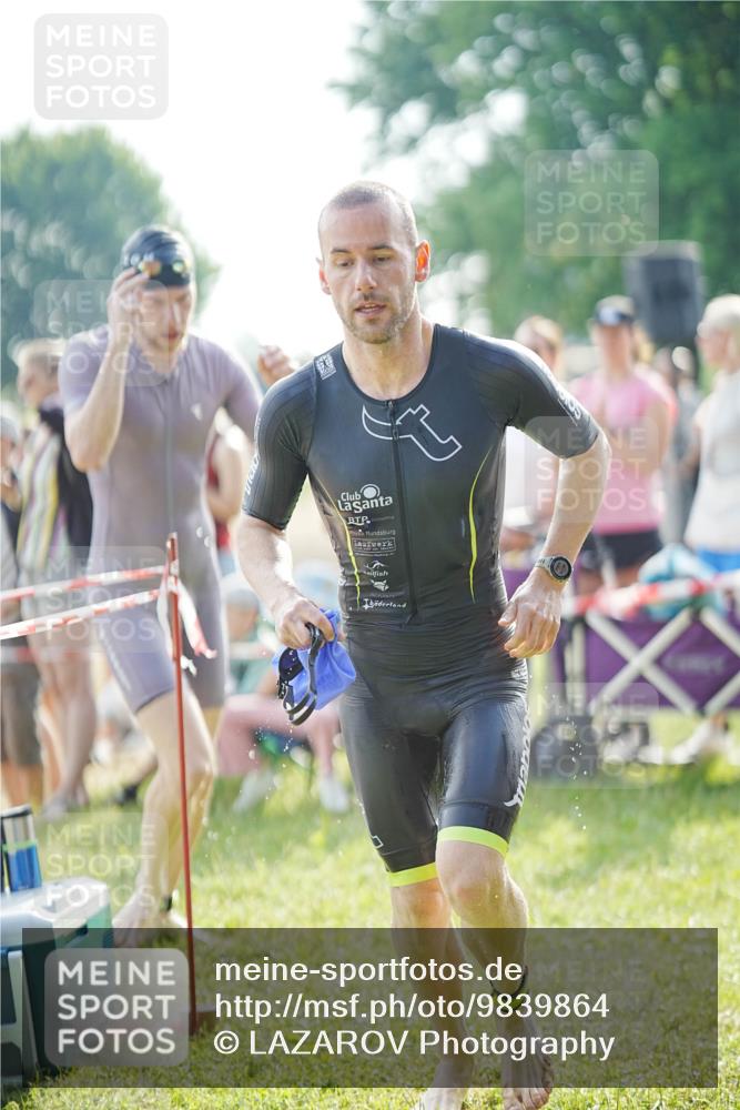 21.06.2026 - 29. Vierlanden-Triathlon LAZAROV Photography http://msf.ph/oto/9839864 21.06.2026 08:40:14 Schwimmen 7, 21, 55, 78, 109 meine-sportfotos.de