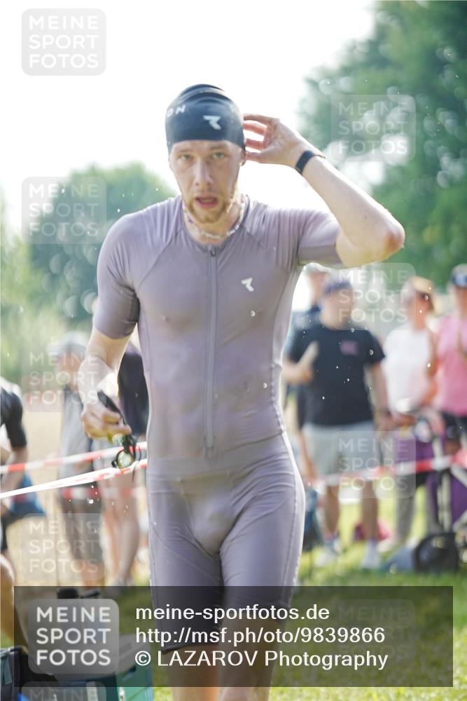 21.06.2026 - 29. Vierlanden-Triathlon LAZAROV Photography http://msf.ph/oto/9839866 21.06.2026 08:40:15 Schwimmen 21, 55, 78, 109 meine-sportfotos.de