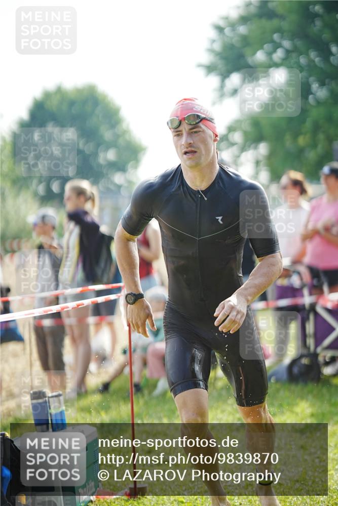 21.06.2026 - 29. Vierlanden-Triathlon LAZAROV Photography http://msf.ph/oto/9839870 21.06.2026 08:40:17 Schwimmen 21, 55, 78, 109 meine-sportfotos.de
