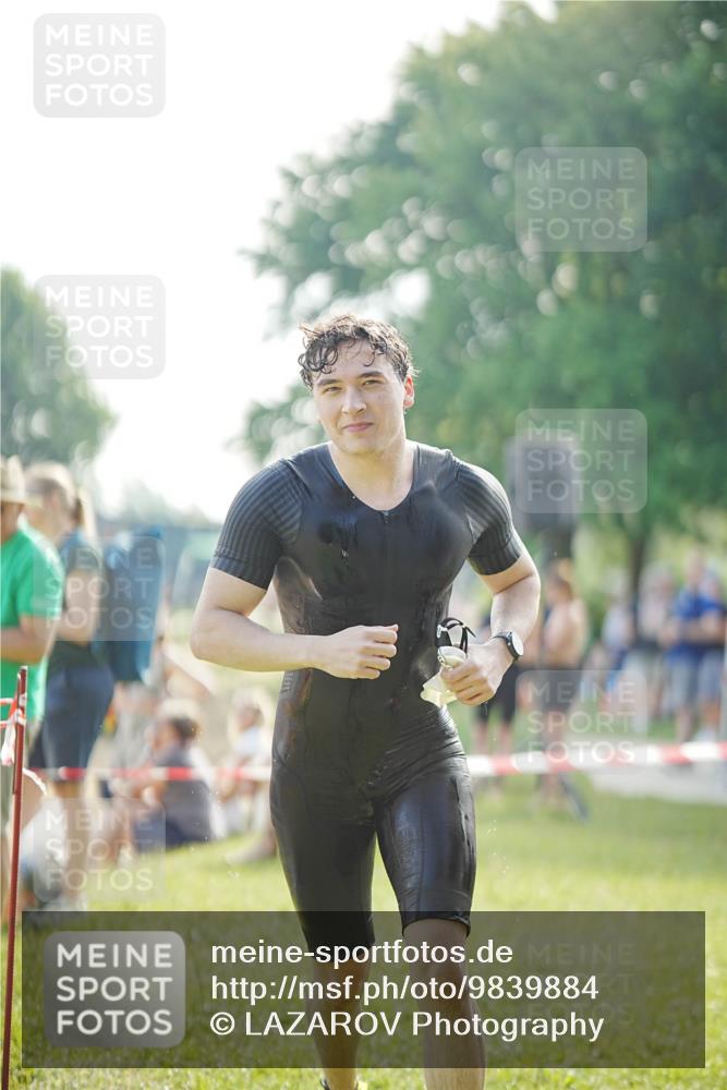 21.06.2026 - 29. Vierlanden-Triathlon LAZAROV Photography http://msf.ph/oto/9839884 21.06.2026 08:49:25 Schwimmen 54, 86 meine-sportfotos.de