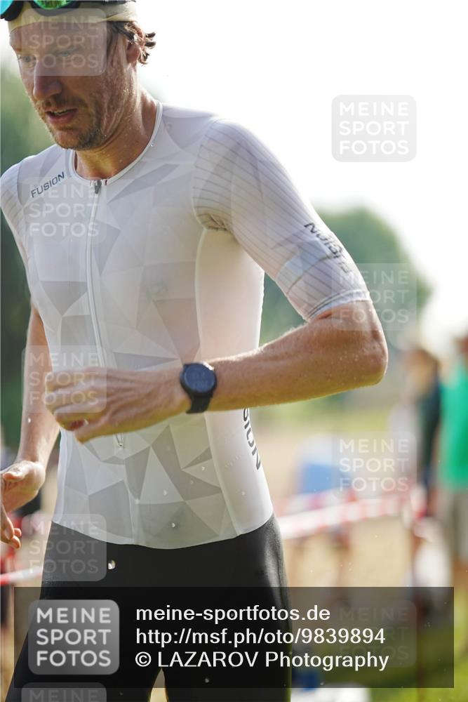21.06.2026 - 29. Vierlanden-Triathlon LAZAROV Photography http://msf.ph/oto/9839894 21.06.2026 08:49:39 Schwimmen 187 meine-sportfotos.de