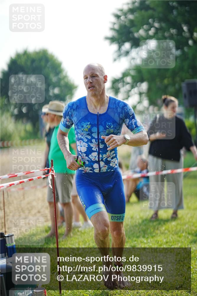 21.06.2026 - 29. Vierlanden-Triathlon LAZAROV Photography http://msf.ph/oto/9839915 21.06.2026 08:50:17 Schwimmen 52, 139 meine-sportfotos.de