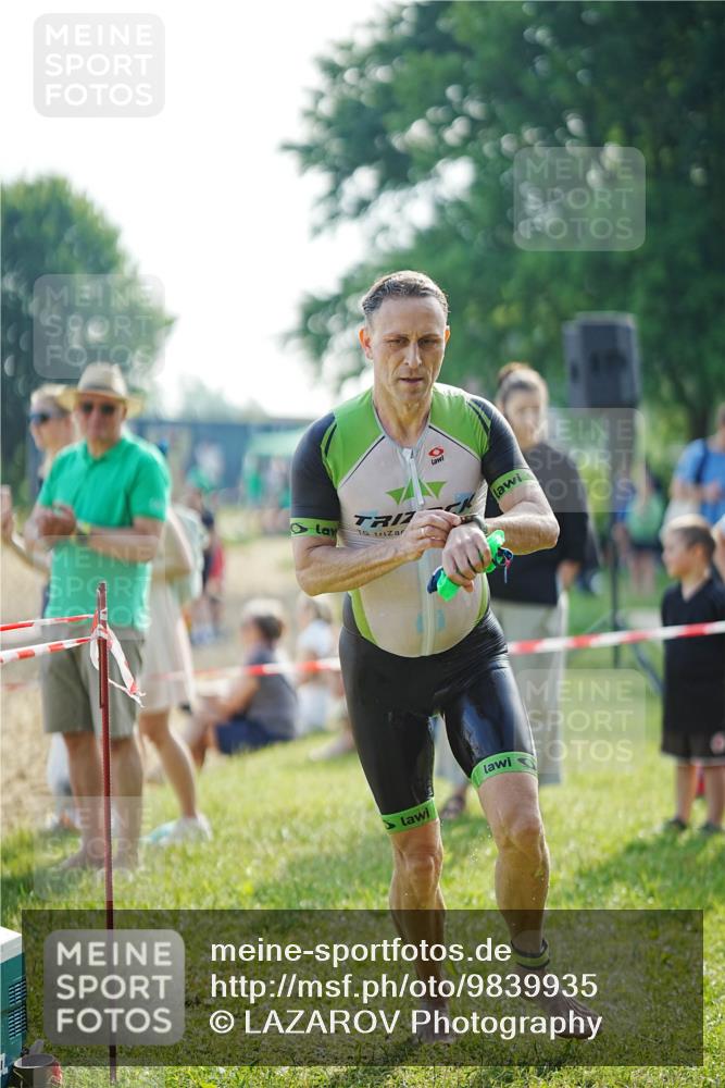 21.06.2026 - 29. Vierlanden-Triathlon LAZAROV Photography http://msf.ph/oto/9839935 21.06.2026 08:50:50 Schwimmen 101, 163 meine-sportfotos.de