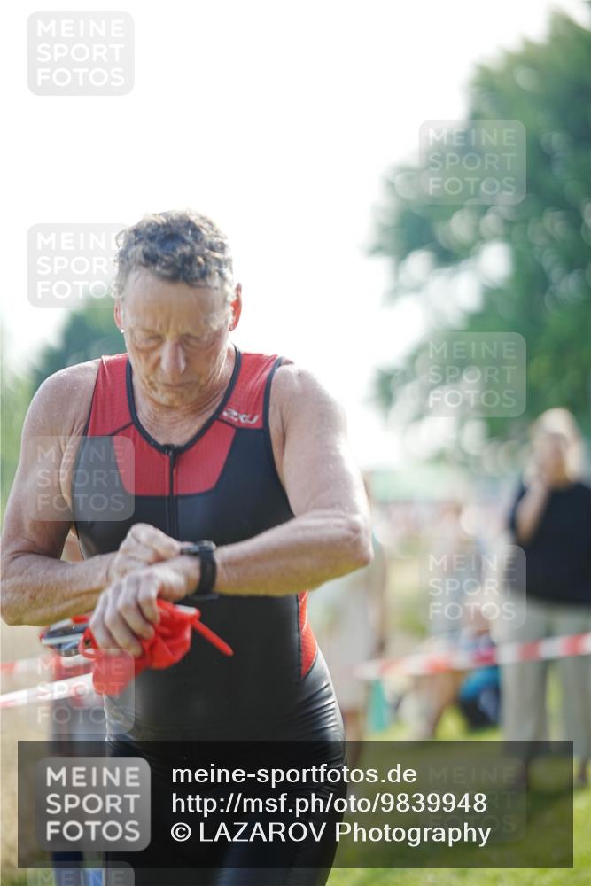 21.06.2026 - 29. Vierlanden-Triathlon LAZAROV Photography http://msf.ph/oto/9839948 21.06.2026 08:50:58 Schwimmen 100, 163, 179, 1353 meine-sportfotos.de
