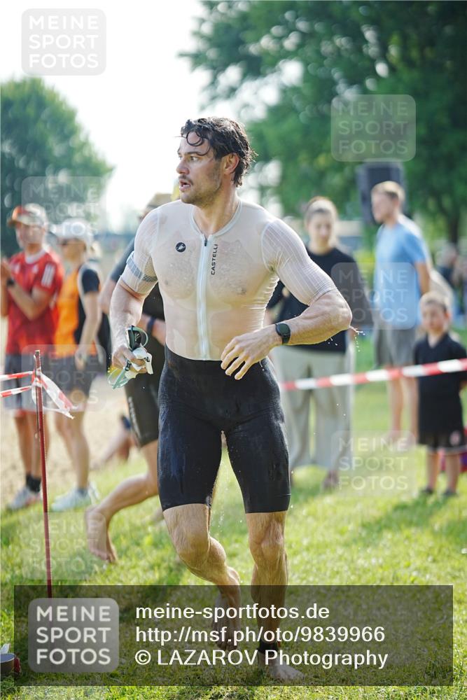 21.06.2026 - 29. Vierlanden-Triathlon LAZAROV Photography http://msf.ph/oto/9839966 21.06.2026 08:51:35 Schwimmen 50, 81, 157, 161 meine-sportfotos.de