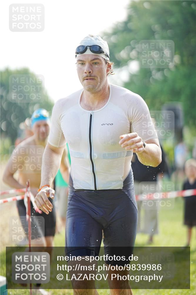 21.06.2026 - 29. Vierlanden-Triathlon LAZAROV Photography http://msf.ph/oto/9839986 21.06.2026 08:52:19 Schwimmen 5, 58, 171 meine-sportfotos.de