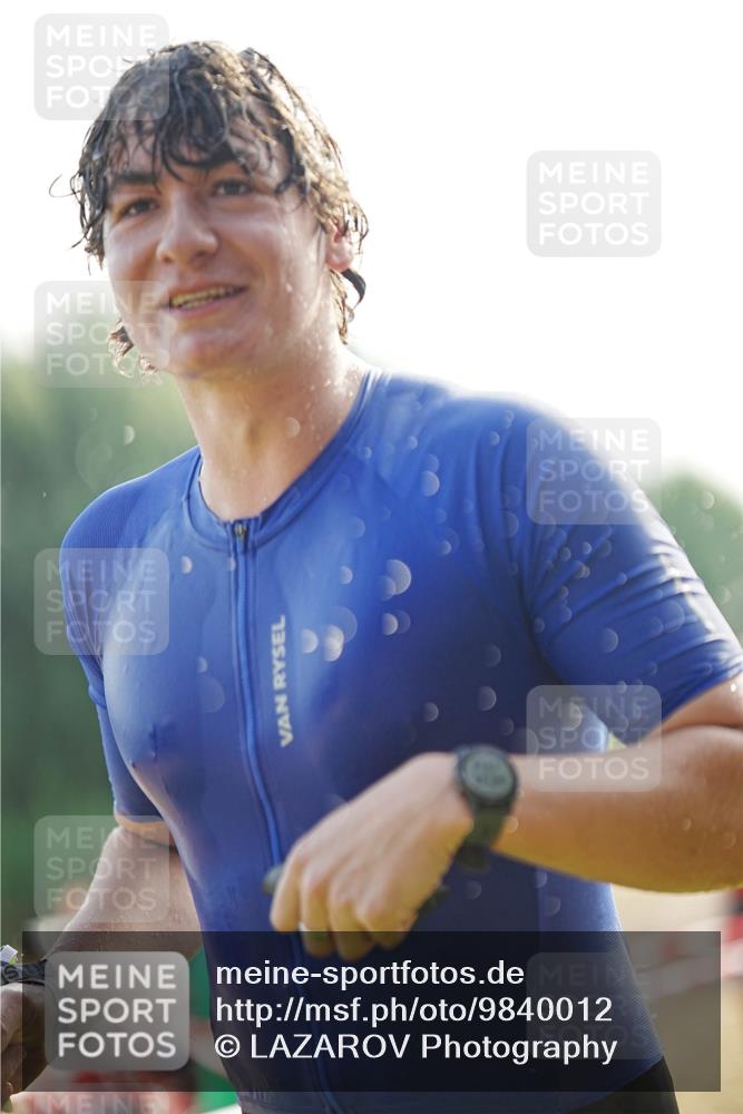 21.06.2026 - 29. Vierlanden-Triathlon LAZAROV Photography http://msf.ph/oto/9840012 21.06.2026 08:52:53 Schwimmen 22, 98, 195 meine-sportfotos.de
