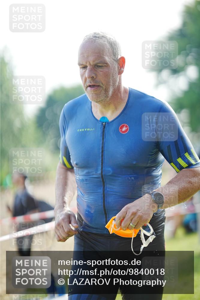 21.06.2026 - 29. Vierlanden-Triathlon LAZAROV Photography http://msf.ph/oto/9840018 21.06.2026 08:53:18 Schwimmen 200 meine-sportfotos.de