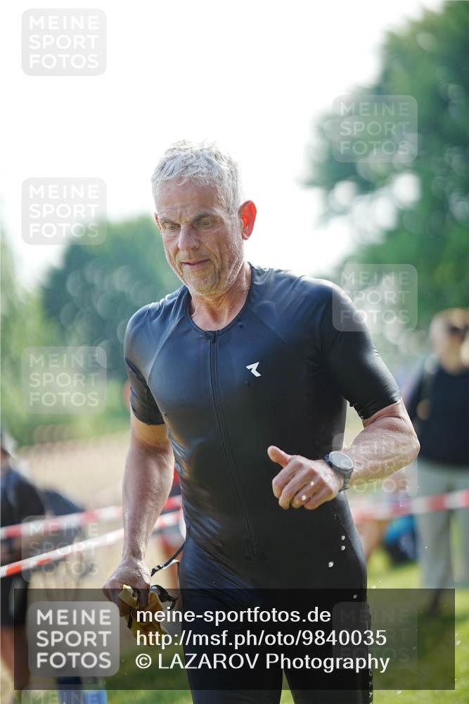 21.06.2026 - 29. Vierlanden-Triathlon LAZAROV Photography http://msf.ph/oto/9840035 21.06.2026 08:53:53 Schwimmen 124 meine-sportfotos.de