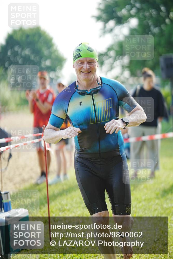 21.06.2026 - 29. Vierlanden-Triathlon LAZAROV Photography http://msf.ph/oto/9840062 21.06.2026 08:54:38 Schwimmen 213 meine-sportfotos.de