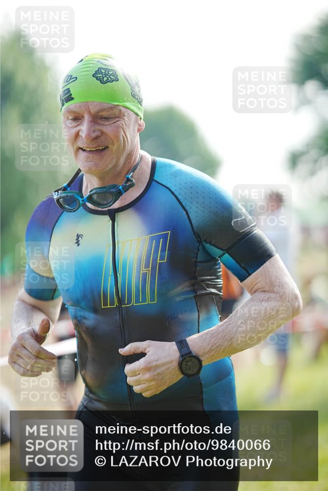 21.06.2026 - 29. Vierlanden-Triathlon LAZAROV Photography http://msf.ph/oto/9840066 21.06.2026 08:54:38 Schwimmen 213 meine-sportfotos.de