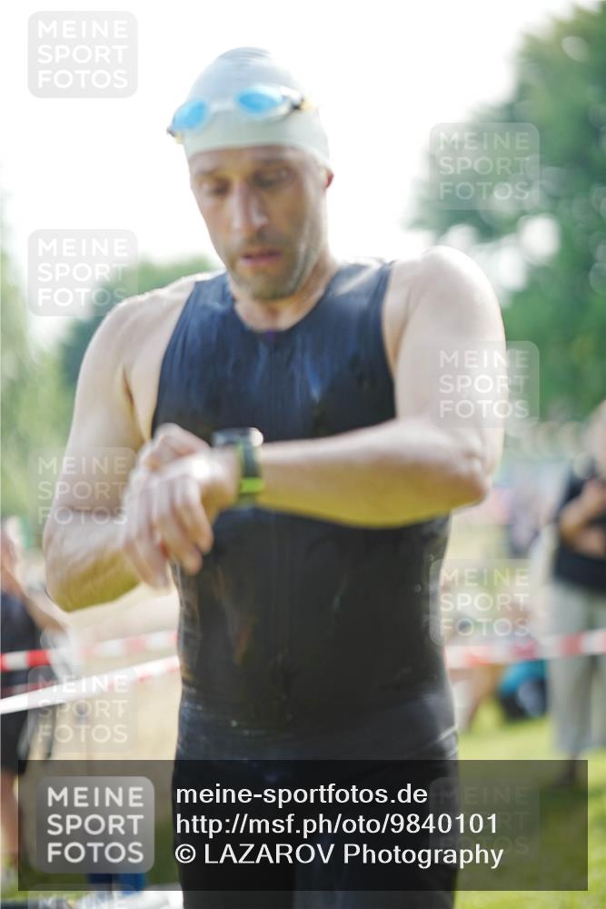 21.06.2026 - 29. Vierlanden-Triathlon LAZAROV Photography http://msf.ph/oto/9840101 21.06.2026 08:56:44 Schwimmen 123 meine-sportfotos.de