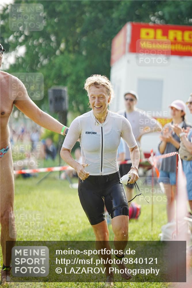 21.06.2026 - 29. Vierlanden-Triathlon LAZAROV Photography http://msf.ph/oto/9840121 21.06.2026 09:02:20 Schwimmen 217, 231, 283 meine-sportfotos.de