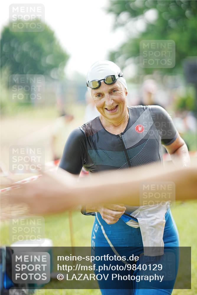 21.06.2026 - 29. Vierlanden-Triathlon LAZAROV Photography http://msf.ph/oto/9840129 21.06.2026 09:15:09 Schwimmen 248, 269, 294 meine-sportfotos.de