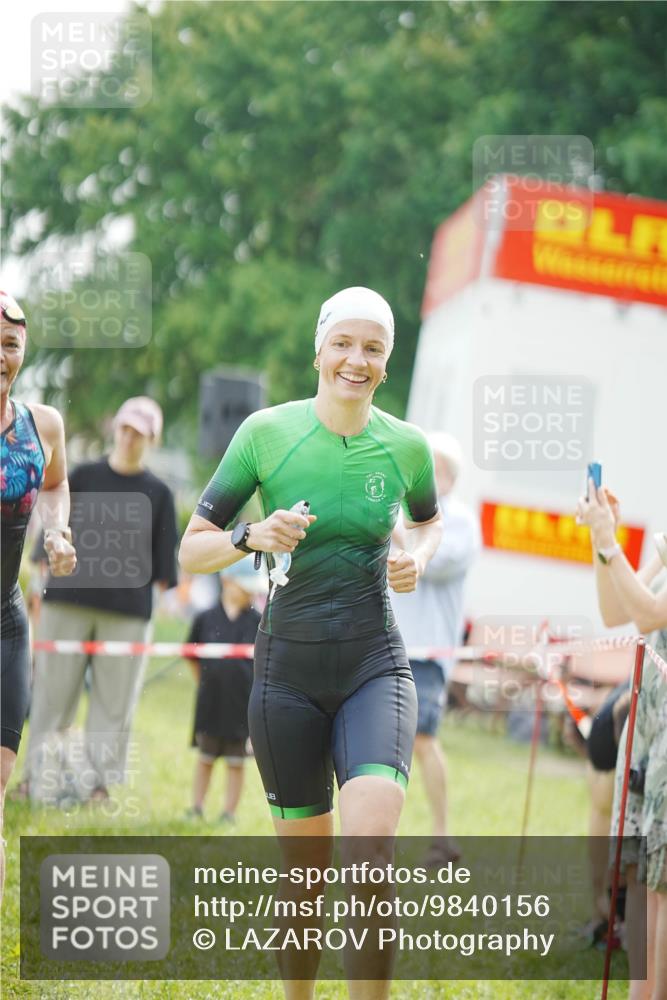 21.06.2026 - 29. Vierlanden-Triathlon LAZAROV Photography http://msf.ph/oto/9840156 21.06.2026 09:18:14 Schwimmen 232, 245, 259, 281 meine-sportfotos.de