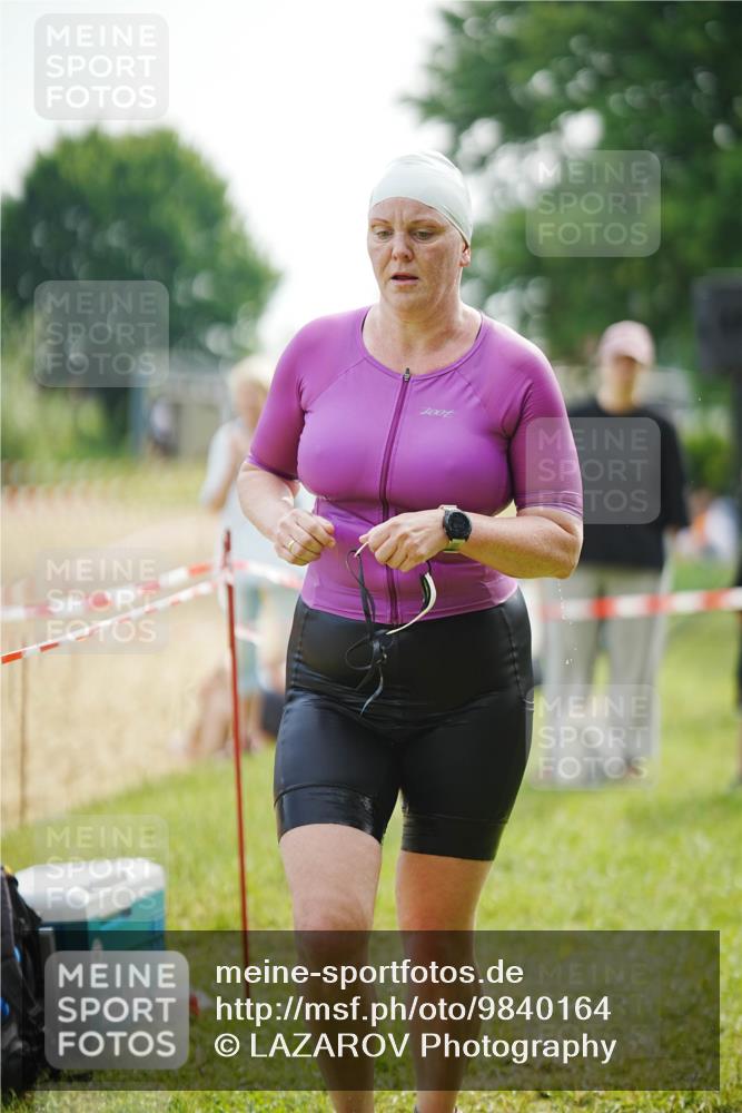 21.06.2026 - 29. Vierlanden-Triathlon LAZAROV Photography http://msf.ph/oto/9840164 21.06.2026 09:18:22 Schwimmen 232, 245, 259, 276, 281 meine-sportfotos.de