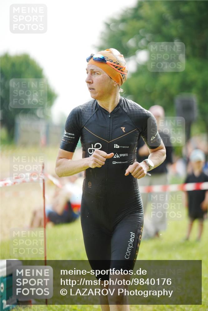 21.06.2026 - 29. Vierlanden-Triathlon LAZAROV Photography http://msf.ph/oto/9840176 21.06.2026 09:19:04 Schwimmen 225, 246 meine-sportfotos.de