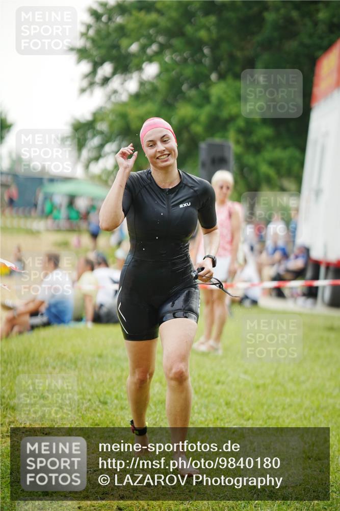 21.06.2026 - 29. Vierlanden-Triathlon LAZAROV Photography http://msf.ph/oto/9840180 21.06.2026 09:23:03 Schwimmen 279 meine-sportfotos.de